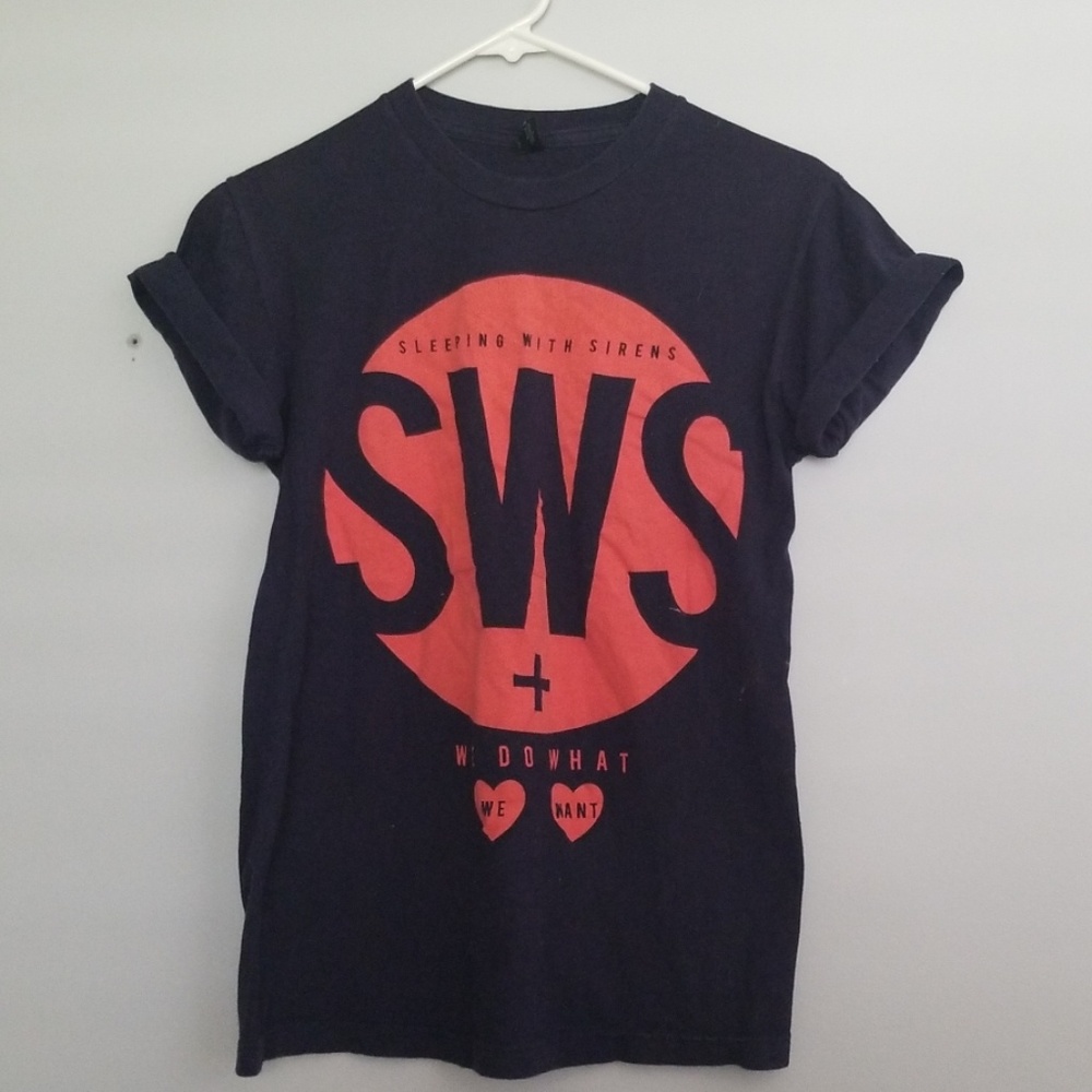 Sleeping with Sirens Hot Topic T shirt
